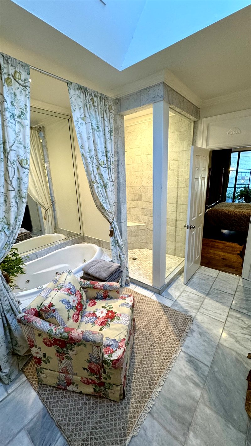 Southwind Primary Bath Suite: Soaking Tub & Marble Walk-in Shower