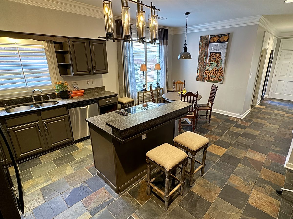 Southwind Kitchen After: SW Black Fox Cabinets & Botanical Mural